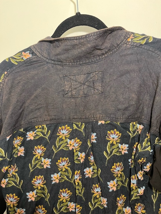 Free People We The Free Summer of Surf Pullover Button Henley Top - Picture 12 of 15